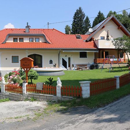 Apartamento Zur Alpenruhe Seeboden Exterior foto